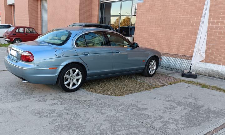Jaguar S Type 207 