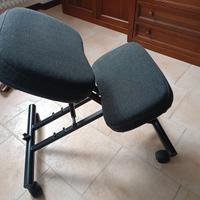 Sedia con appoggio ginocchia