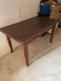 Tavolo allungabile in legno