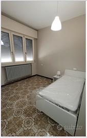 Stanza singola per ragazza