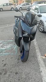 xmax 300