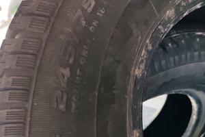 gomme 245/75r16 