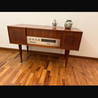 Mobile Radio Vintage Anni ’60 – Design Mid Century