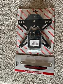 Porta targa e catadriotto universale Barracuda