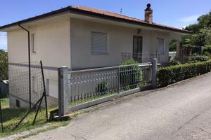 Villa/casa singola con corte