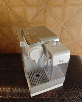 LATTISSIMA TOUCH EN560 -  Macchina caffè NESPRESSO