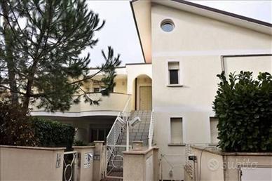 Appartamento di 104 m² con 3 locali e box auto a C