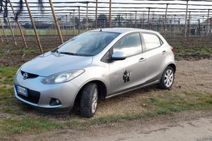 Mazda a2 l'unico proprietario benzina 130.00 km