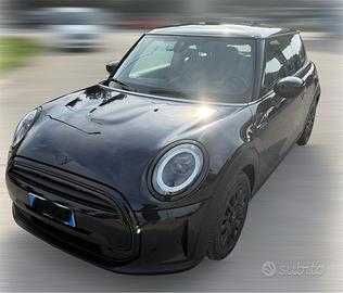 MINI Cooper 3p 1.5 Yours Premium - Black enigmatic