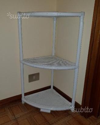 Angoliera bassa in bambù laccato bianco