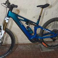 E- BIKE CUBE ACTIONTEAM