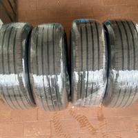 4 pneumatici NUOVI estivi Good Year