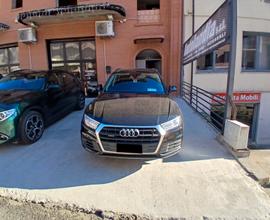 Audi Q5 2.0 TDI quattro S tronic Business