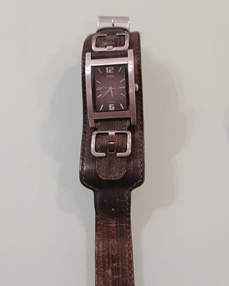 orologio Guess cinturino in cuoio a bracciale