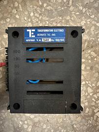 Un autotrasformatore elettrico monofase