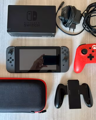 Nintendo Switch + accessori