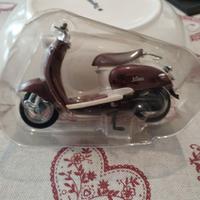 modellino SCOOTER YAMAHA VINO