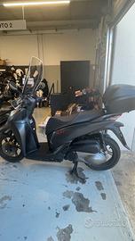 Honda SH 300 Sport con ABS