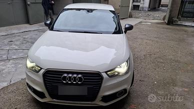 AUDI A1 1.6 TDI 105 CV Ambition 2/3-Porte