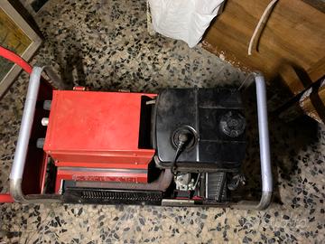 Motosaldatrice/generatore.Motore Lombardini benzi