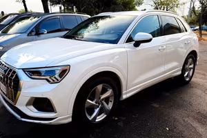 Audi Q3 40 TDI quattro S tronic Business Advanced