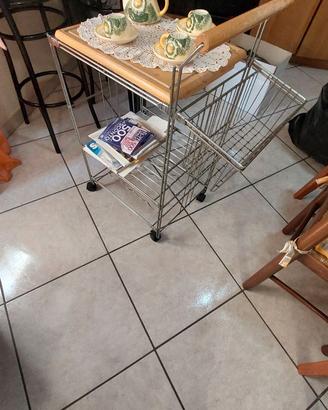 carrello con ruote