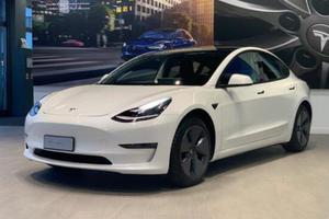 Tesla Model 3 Long Range Dual Motor AWD