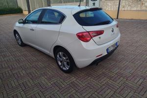 Alfa Romeo Giulietta 1.6 JTDm-2 105 CV Exclusive