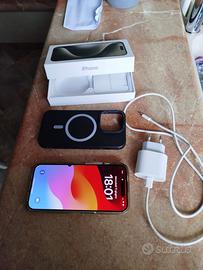 Telefono phifone 15 pro