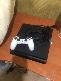 Playstation 4 Slim