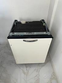 Lavastoviglie da incasso Zanussi – Funzionante