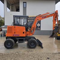 Escavatore gommato Fiat-Hitachi 50 Ql anno 2007
