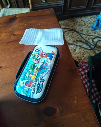 Nintendo switch con un gioco 