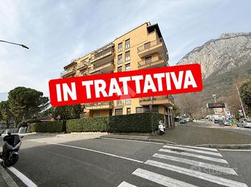 2 LOCALI A LECCO
