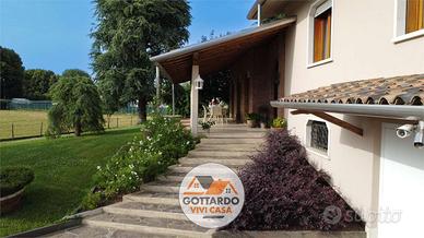 Villa - Casa Singola e Appartamento CAS671