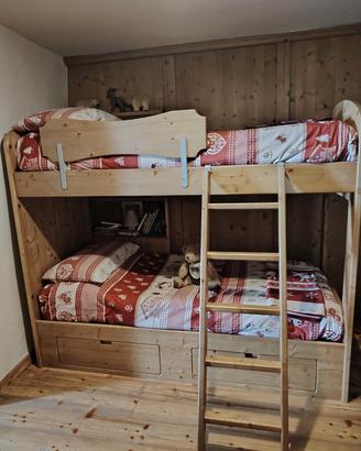 letto a castello in legno di abete