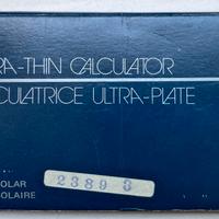 Calcolatrice ultrapiatta ad energia solare