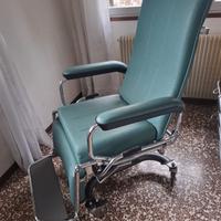 Poltrona con le ruote