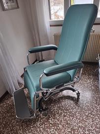 Poltrona con le ruote