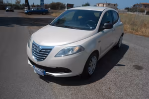 Lancia Ypsilon 1.3 MJT 16V 95 CV 5 porte S&S Silve