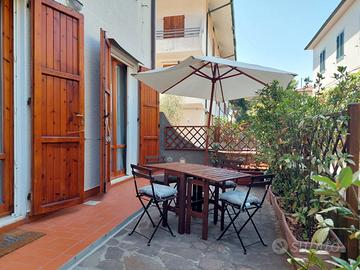 SETTEMBRE BILOCALE a CASTIGLIONCELLO 150mt da MARE