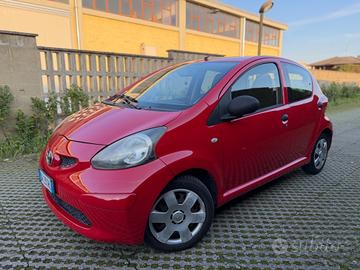 Toyota Aygo 1.0 12V VVT-i 5 porte Sound