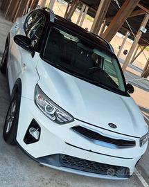 Kia Stonic 1.6 diesel anno 2020 con soli 94.000km