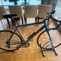 Bicicletta giant da corsa