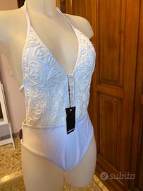 Costume intero nuovo con cartellino