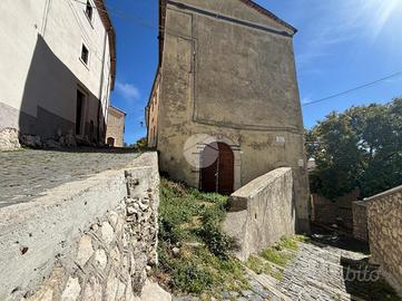 RUSTICO A ROCCA DI CAMBIO