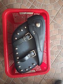 varie borse moto, pelle o tessuto sintetico