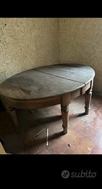 Tavolo allungabile  ovale in noce antico