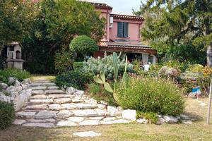 Villa ristrutturata classe A4 con ampio giardino