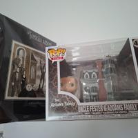 La Famiglia Addams + Funko Mansion Fester Set